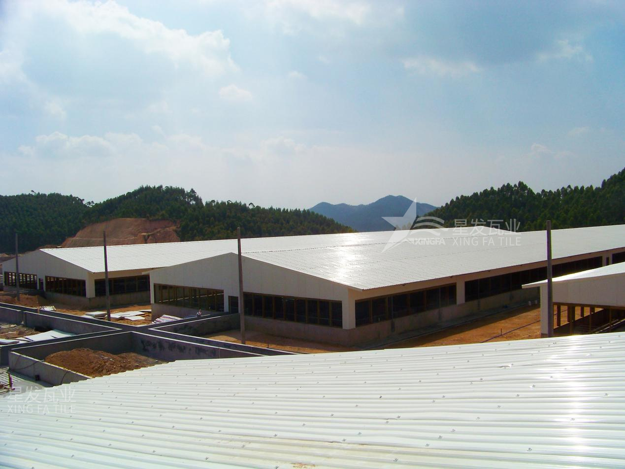 合成樹脂瓦施工安裝用什么材料搭建架子，鋼結(jié)構(gòu)搭建樹脂瓦